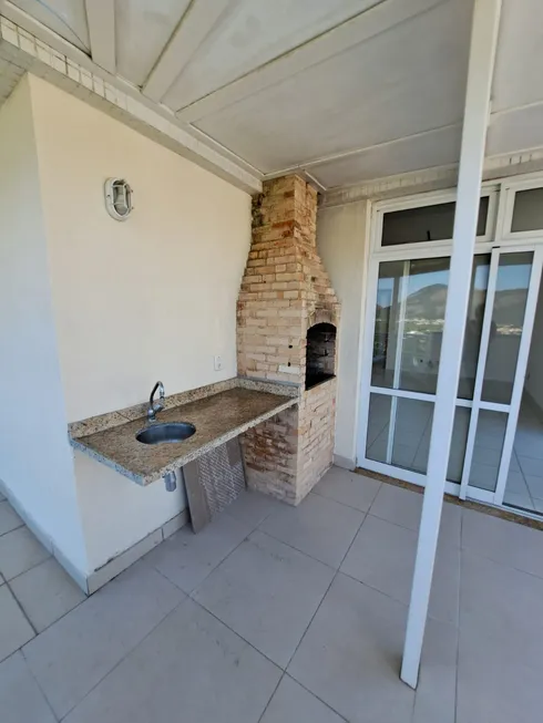 Cobertura com 3 Quartos e 3 Suítes à Venda Condomínio Praias Oceanicas, 225 m² por R$ 880.000 