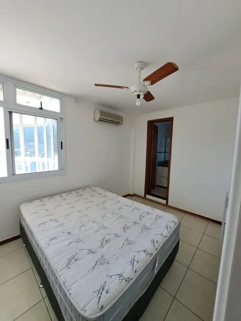 Cobertura com 3 Quartos e 3 Suítes à Venda Condomínio Praias Oceanicas, 225 m² por R$ 880.000 