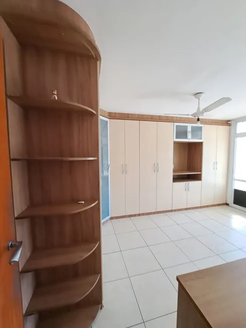 Cobertura com 3 Quartos e 3 Suítes à Venda Condomínio Praias Oceanicas, 225 m² por R$ 880.000 