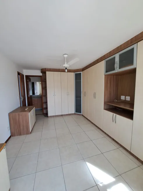 Cobertura com 3 Quartos e 3 Suítes à Venda Condomínio Praias Oceanicas, 225 m² por R$ 880.000 