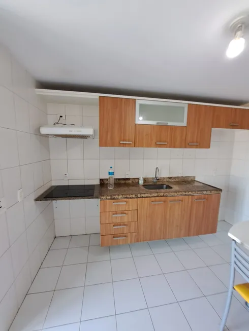 Cobertura com 3 Quartos e 3 Suítes à Venda Condomínio Praias Oceanicas, 225 m² por R$ 880.000 