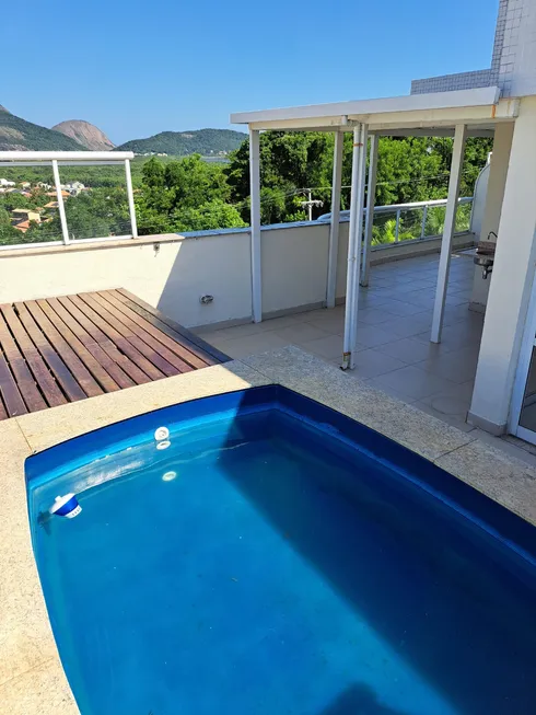 Cobertura com 3 Quartos e 3 Suítes à Venda Condomínio Praias Oceanicas, 225 m² por R$ 880.000 
