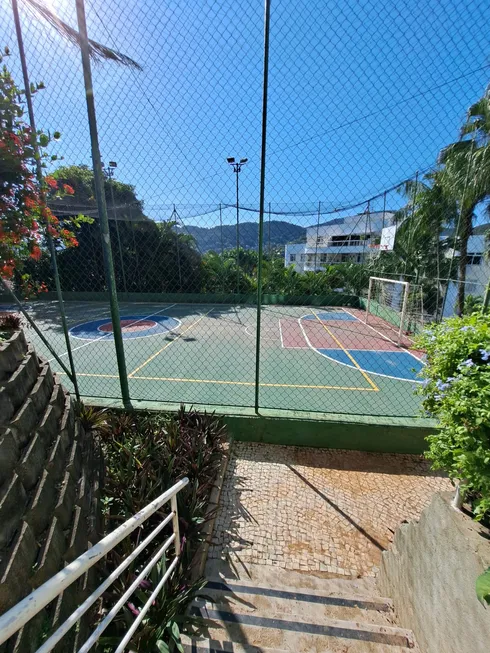 Cobertura com 3 Quartos e 3 Suítes à Venda Condomínio Praias Oceanicas, 225 m² por R$ 880.000 