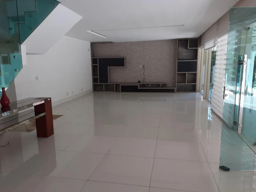Casa duplex clean 4 Quartos sendo 2 suítes - Condominio Ubá Itaipu- Niteroi- RJ.