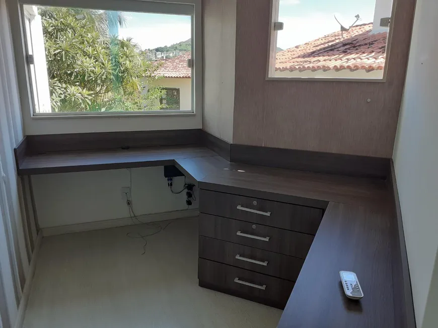 Casa duplex clean 4 Quartos sendo 2 suítes - Condominio Ubá Itaipu- Niteroi- RJ.