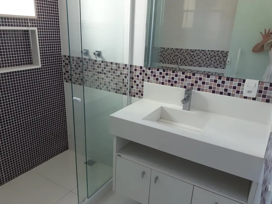 Casa duplex clean 4 Quartos sendo 2 suítes - Condominio Ubá Itaipu- Niteroi- RJ.