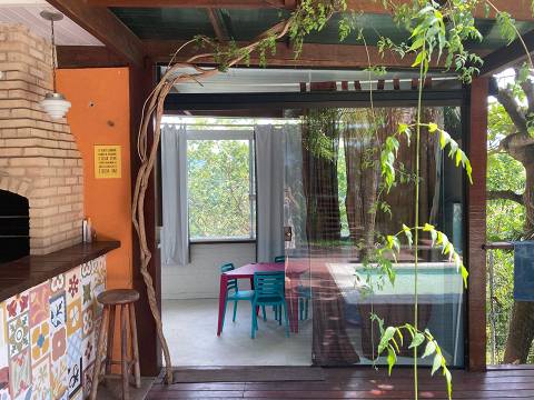 Casa 3 quartos sendo 1 suíte no Condomínio Residencial Camboatá em Piratininga - Niterói-RJ.