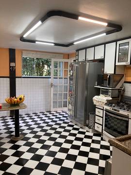 Casa 3 quartos sendo 1 suíte no Condomínio Residencial Camboatá em Piratininga - Niterói-RJ.
