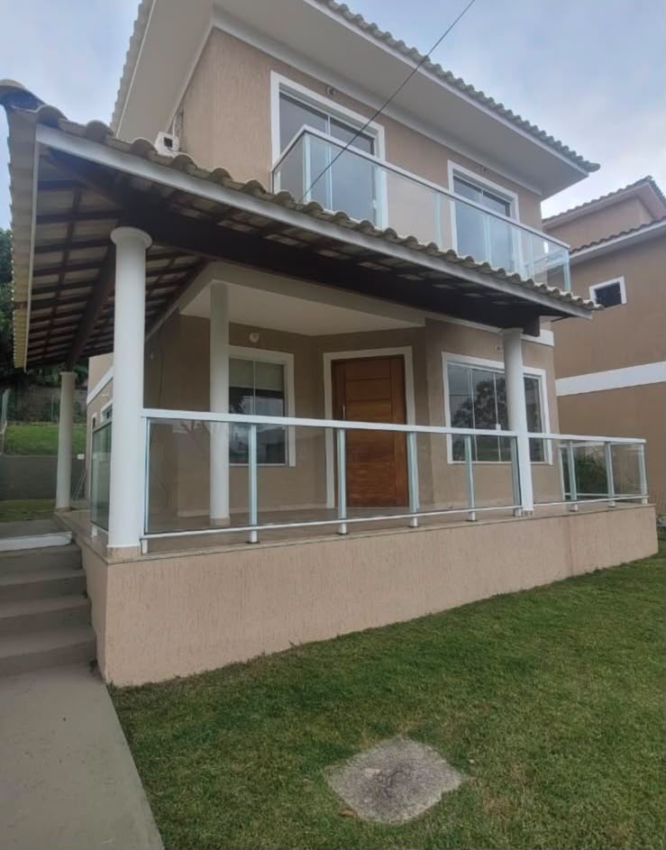 Casa Duplex 4 quartos sendo 1 suíte à venda em Condomínio no Flamengo em Maricá