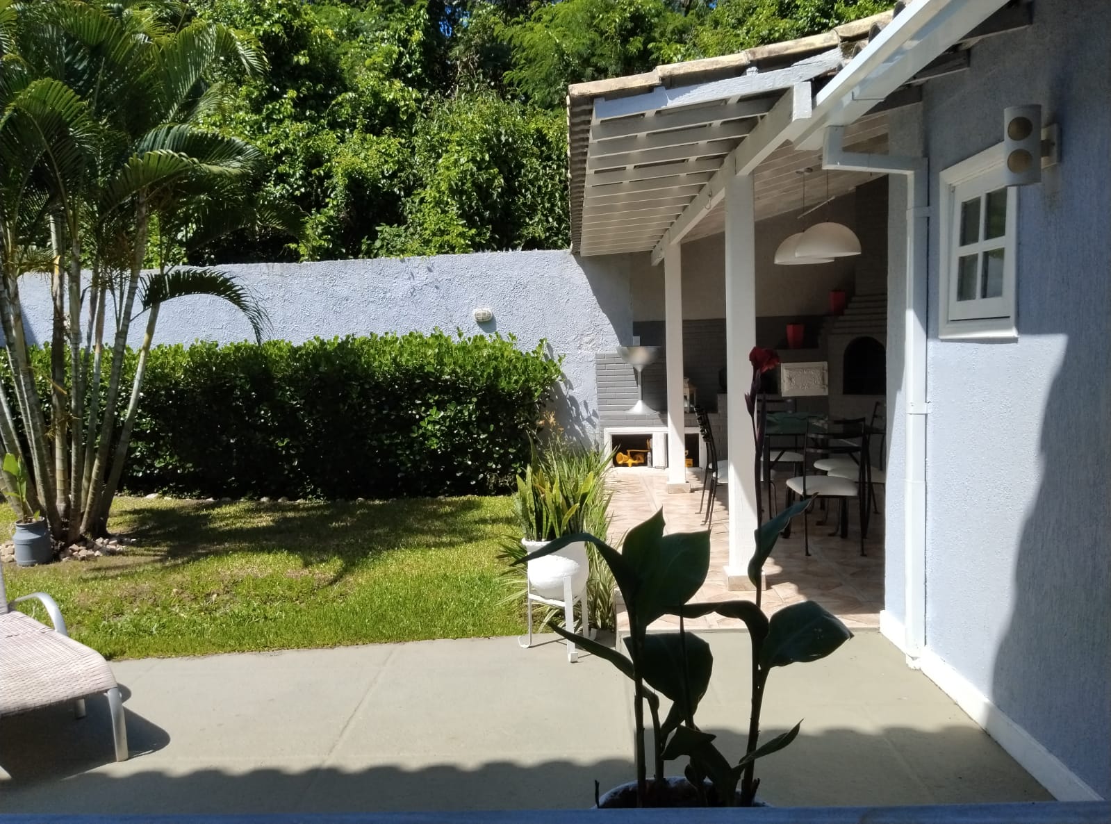 Casa Duplex  com  4 Quartos em Itaipu - Niterói - RJ.