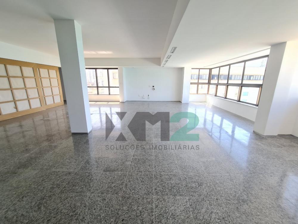 Cobertura Triplex de Alto Padrão de246M² Privativos com 3 Suítes e