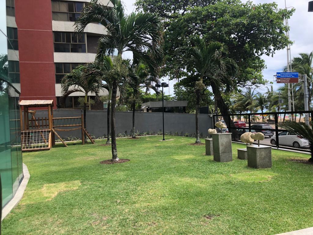 Apartamento 232m², 4 suítes e lazer completo em Boa Viagem. (Ref.:R2334772)