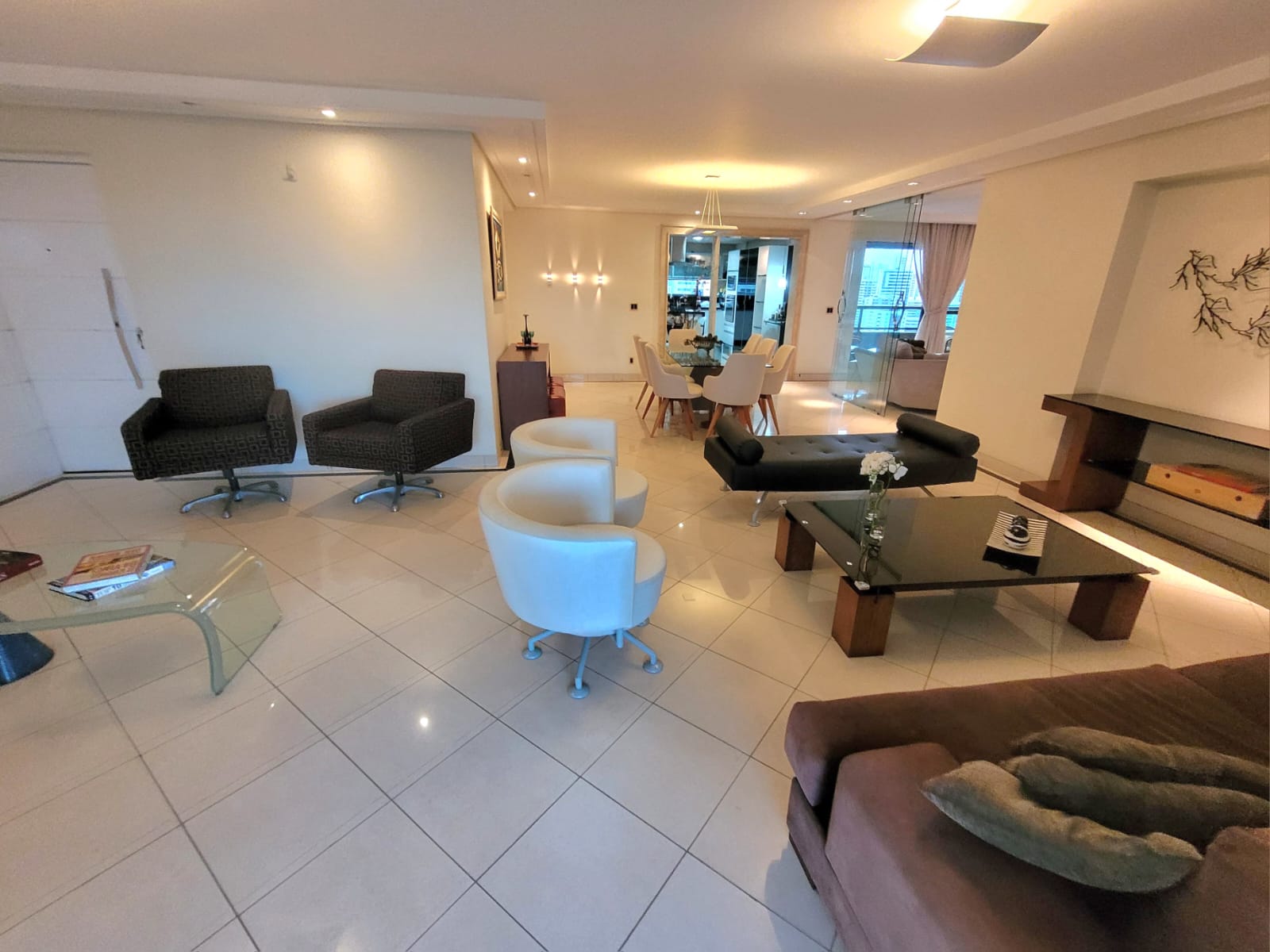 Apartamento 290m², 4 suítes e lazer completo – Recife. (Ref.: R2030526)