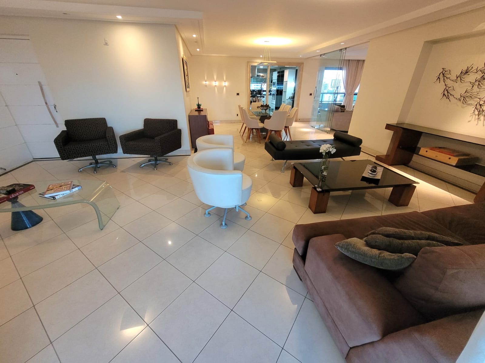 Apartamento 290m², 4 suítes e lazer completo – Recife. (Ref.: R2030526)
