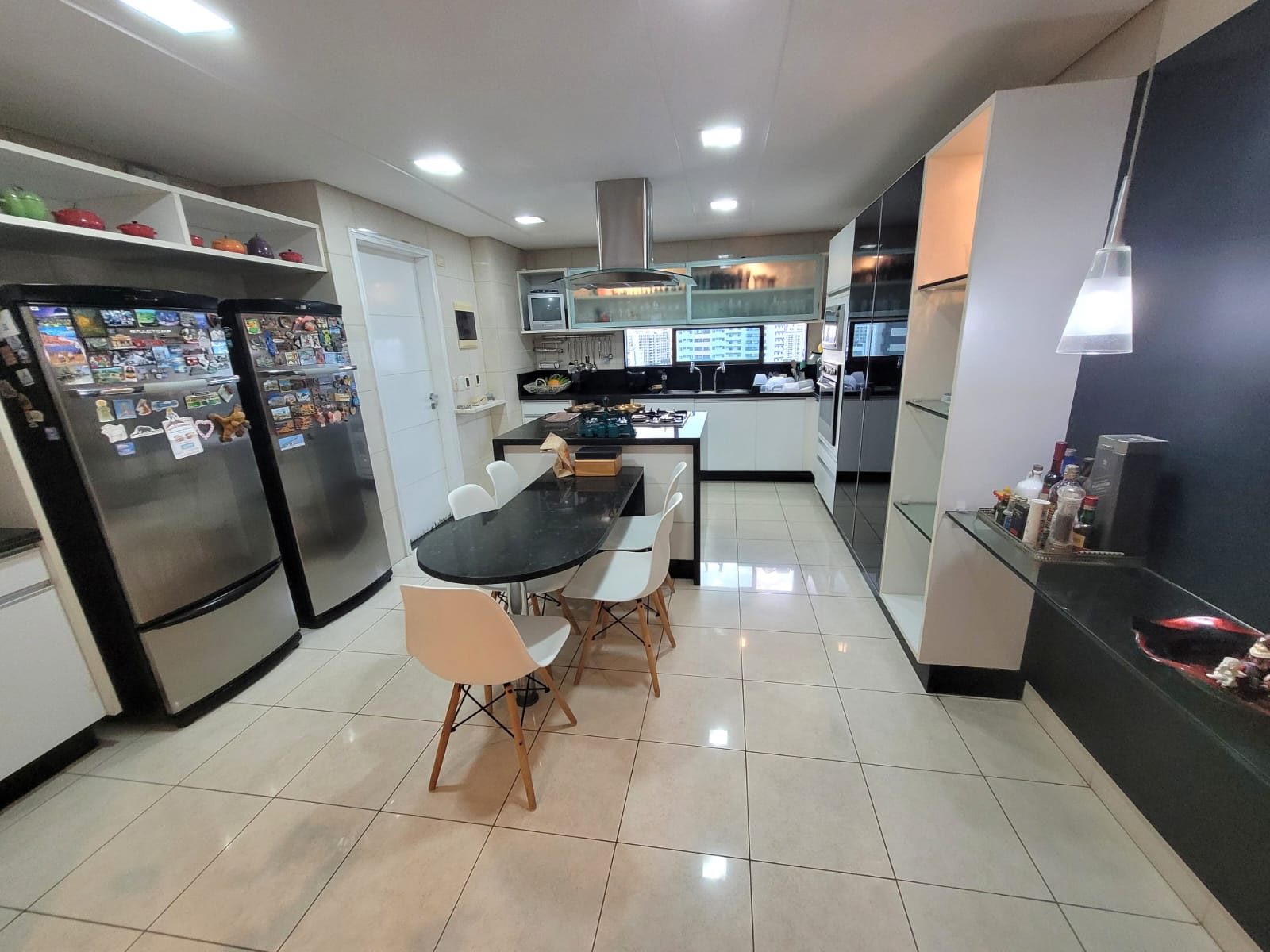 Apartamento 290m², 4 suítes e lazer completo – Recife. (Ref.: R2030526)