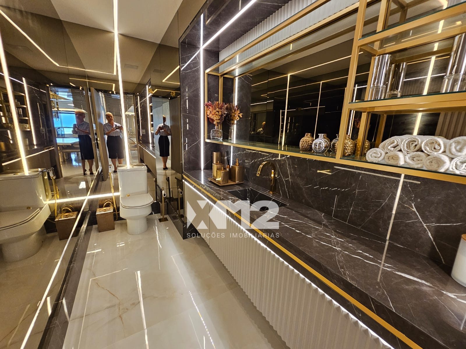 Apto mobiliado Edf. Vania 300m². (Ref.: R5308349)