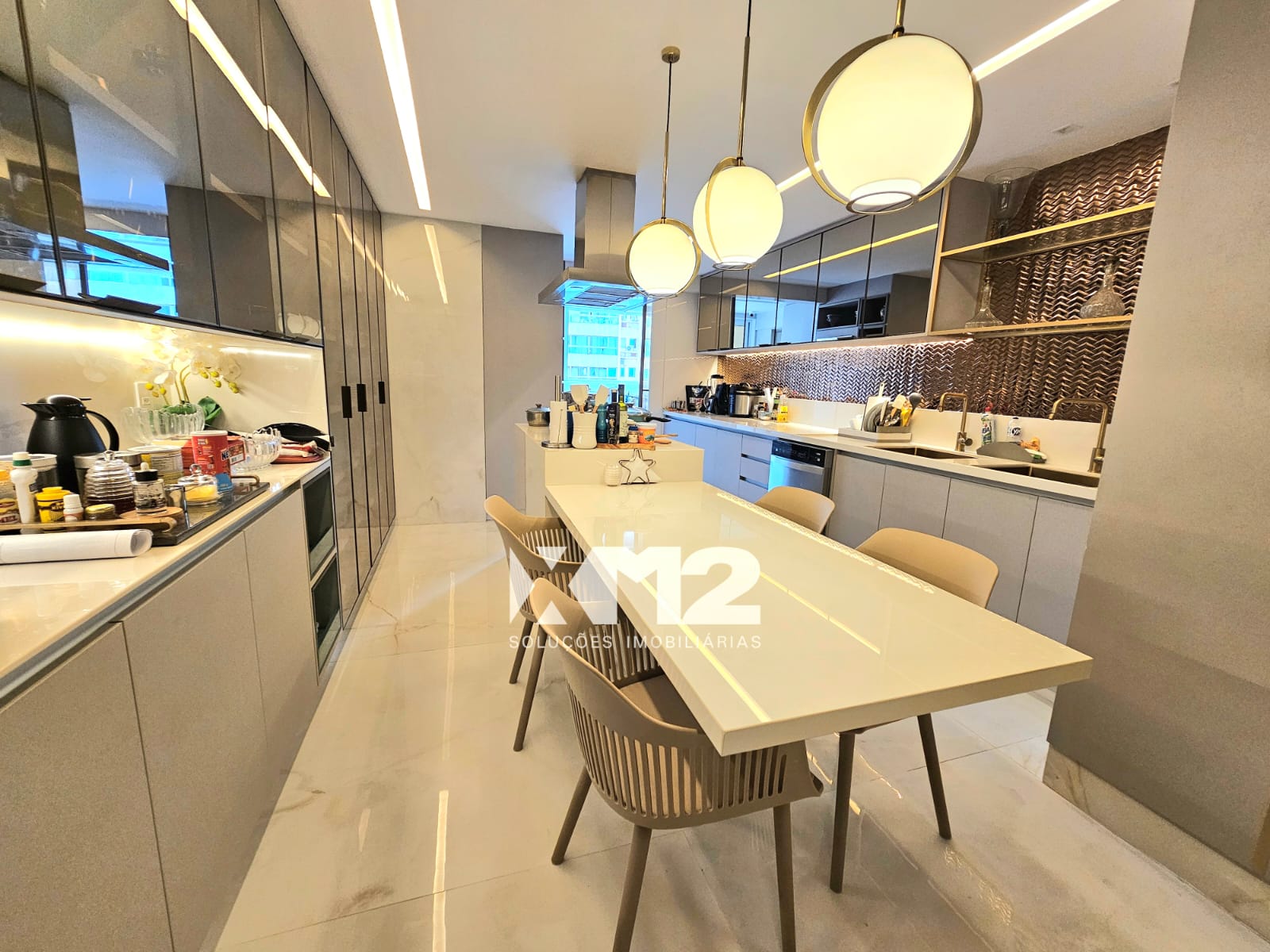 Apto mobiliado Edf. Vania 300m². (Ref.: R5308349)