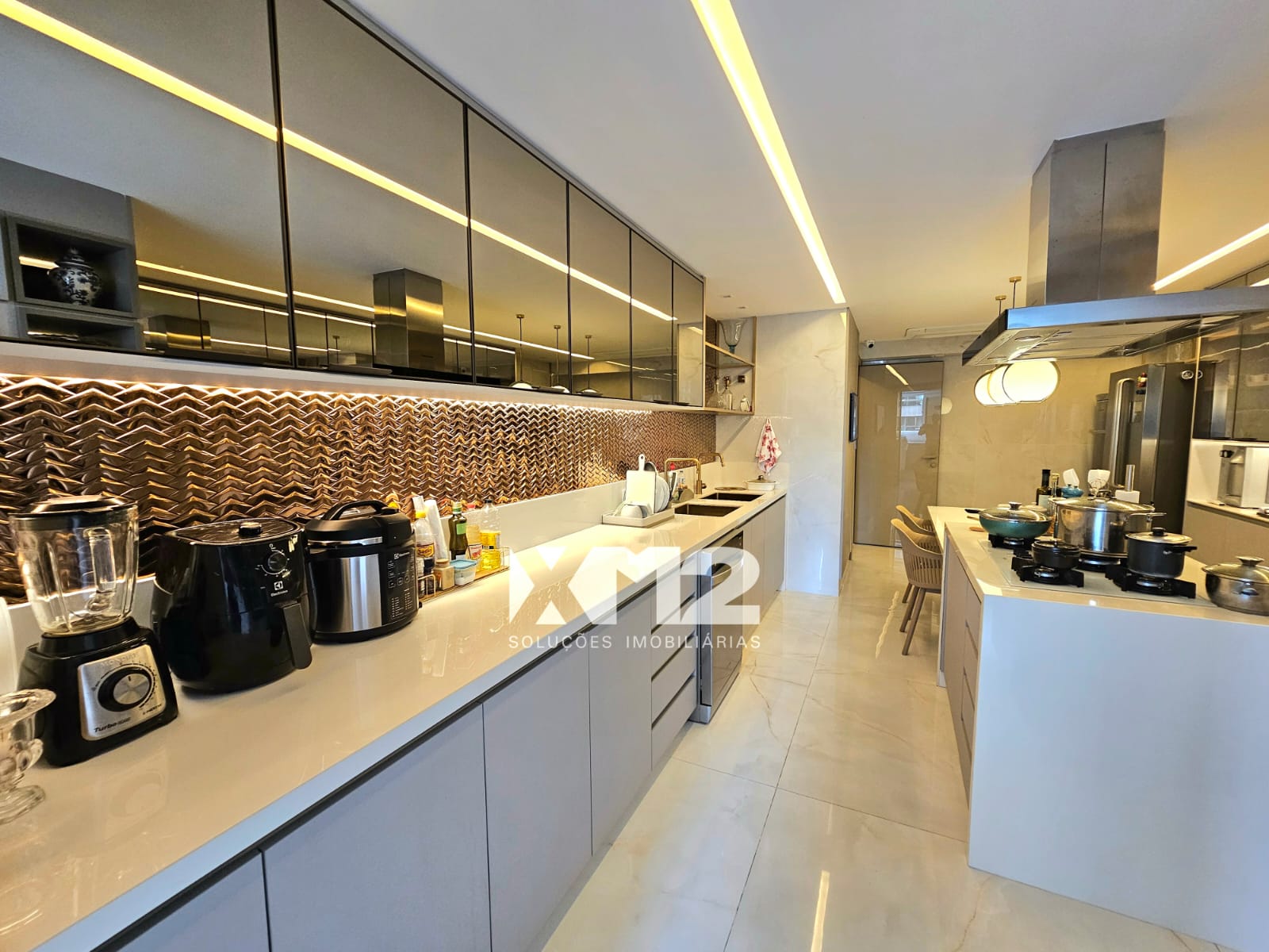 Apto mobiliado Edf. Vania 300m². (Ref.: R5308349)