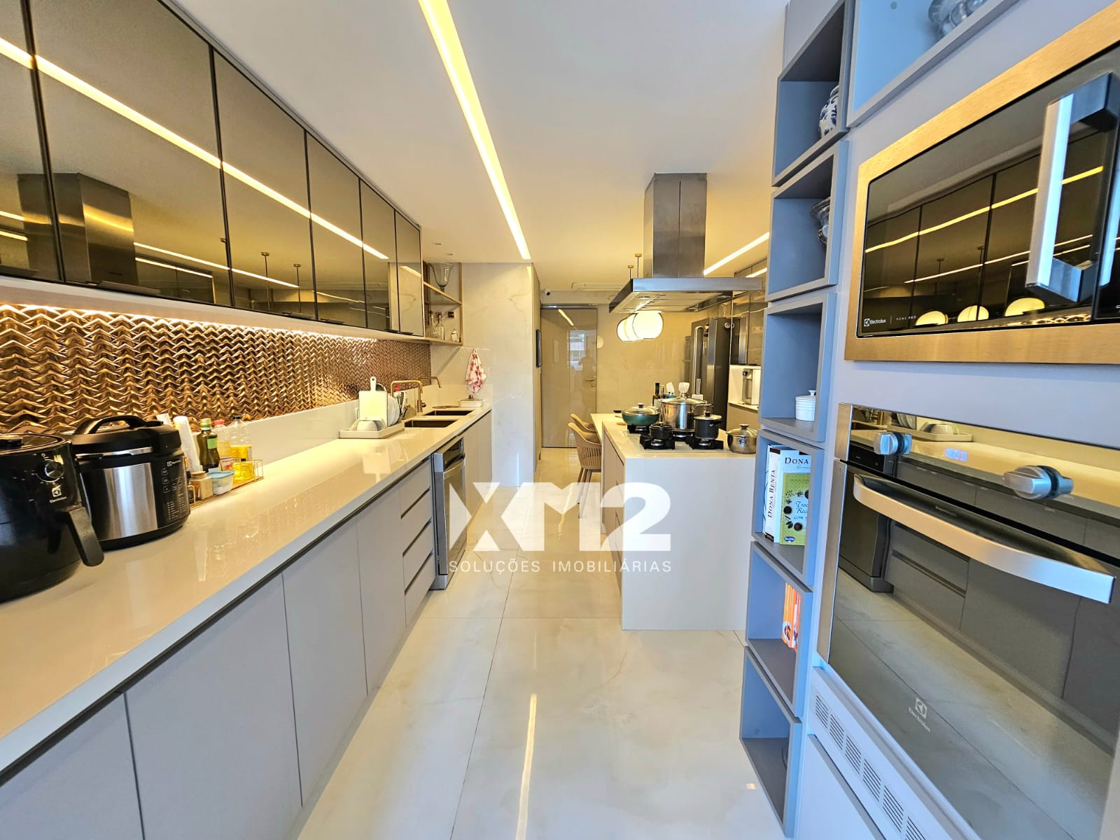 Apto mobiliado Edf. Vania 300m². (Ref.: R5308349)