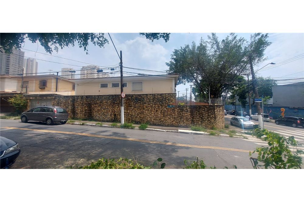 Casa à venda em São Paulo, Vila Mariana, com 3 quartos, 240m²