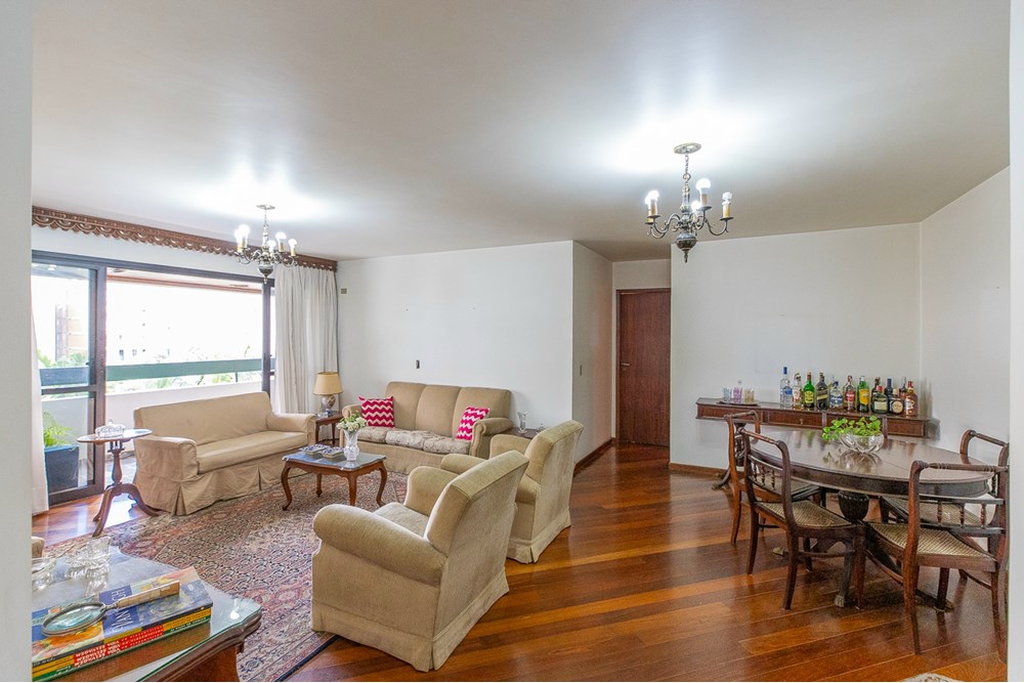 Apartamento à venda em São Paulo, Moema, com 4 quartos, 146m²
