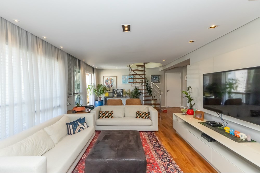 Cobertura à venda em São Paulo, Campo Belo, com 4 quartos, 467m²