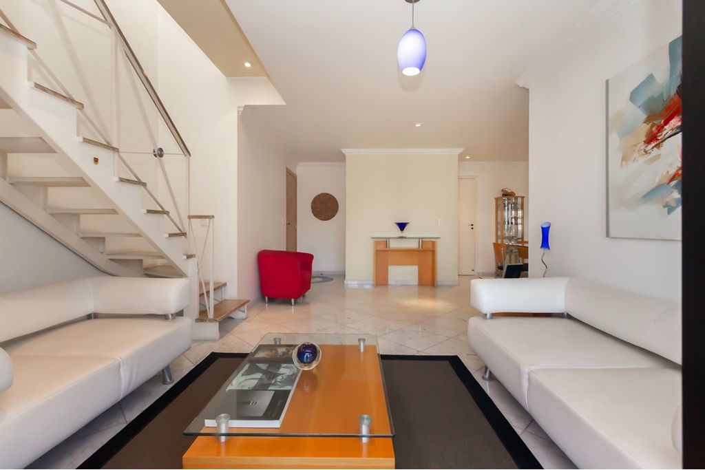Cobertura à venda em São Paulo, Moema, com 4 quartos, 206m²