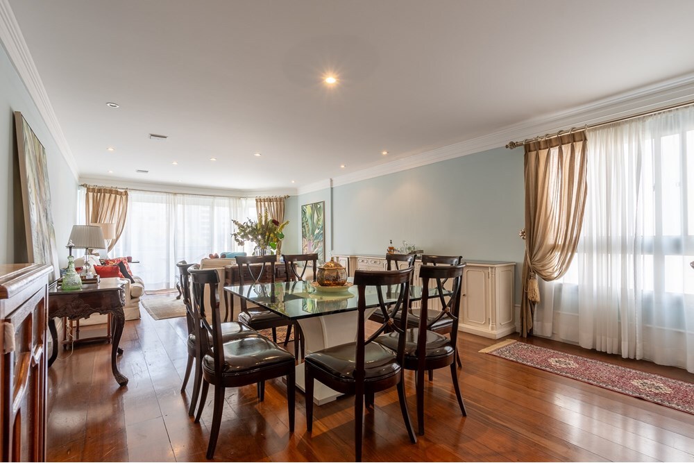 Apartamento à venda em São Paulo, Moema, com 5 quartos, 287m²