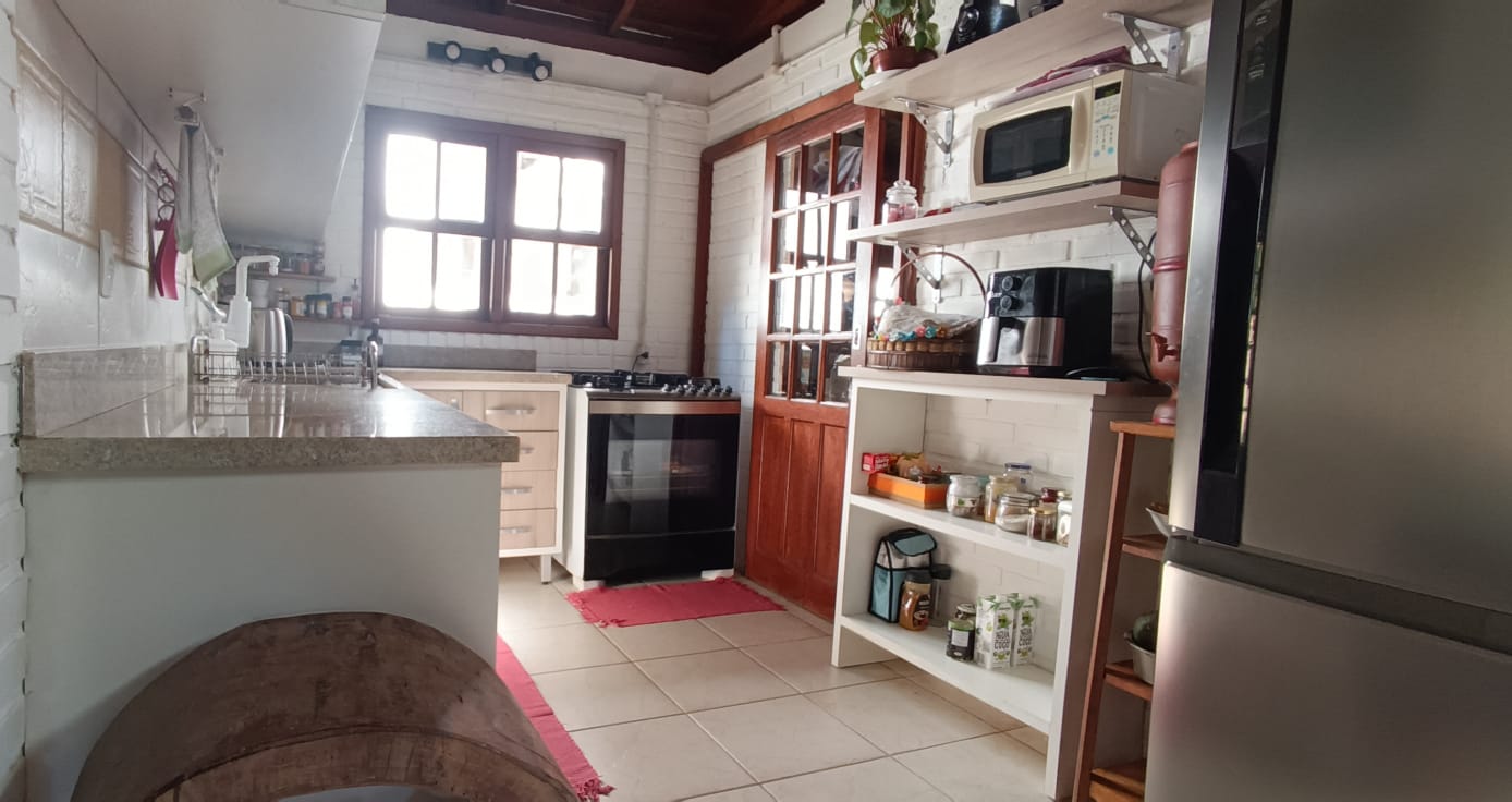 Casa com 3 Quartos à venda, 120m² 