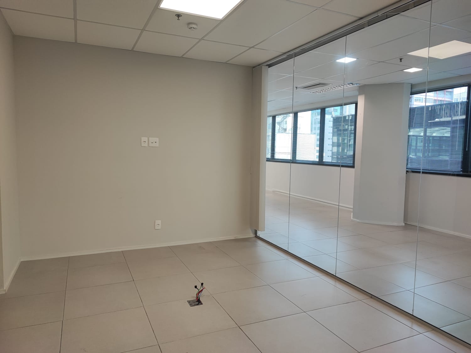 CONJUNTO COMERCIAL , P/ VENDA OU LOCAÇÃO, AV. PAULISTA - 404M²au.