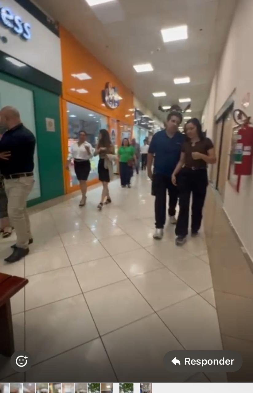 Loja Em Galeria  P/ Venda -  20m², na Av. Paulista, R$ 240.00,00