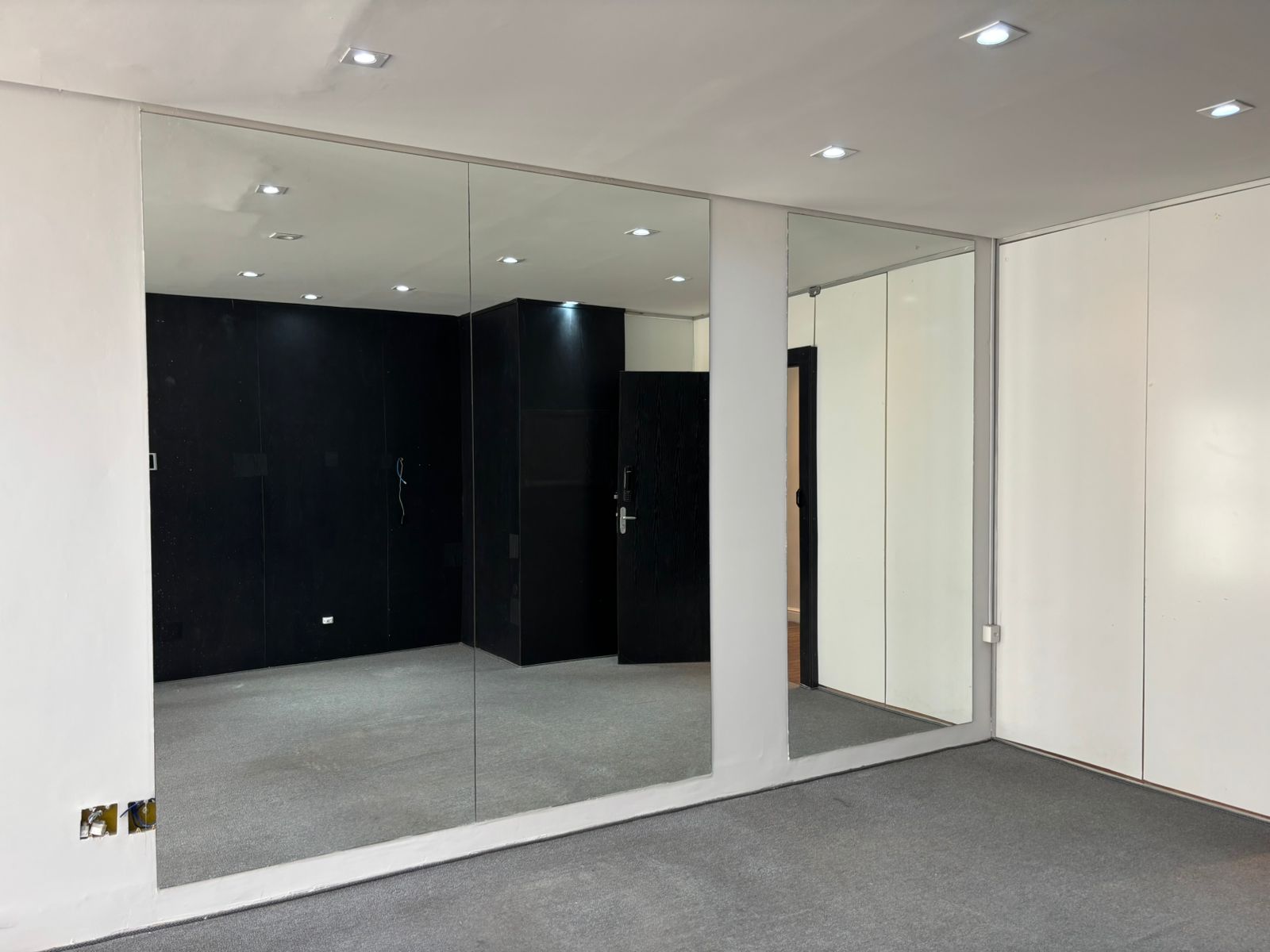 Conj. Comercial para Alugar. Av. Paulista, São Paulo - SP. 150 m²au. 