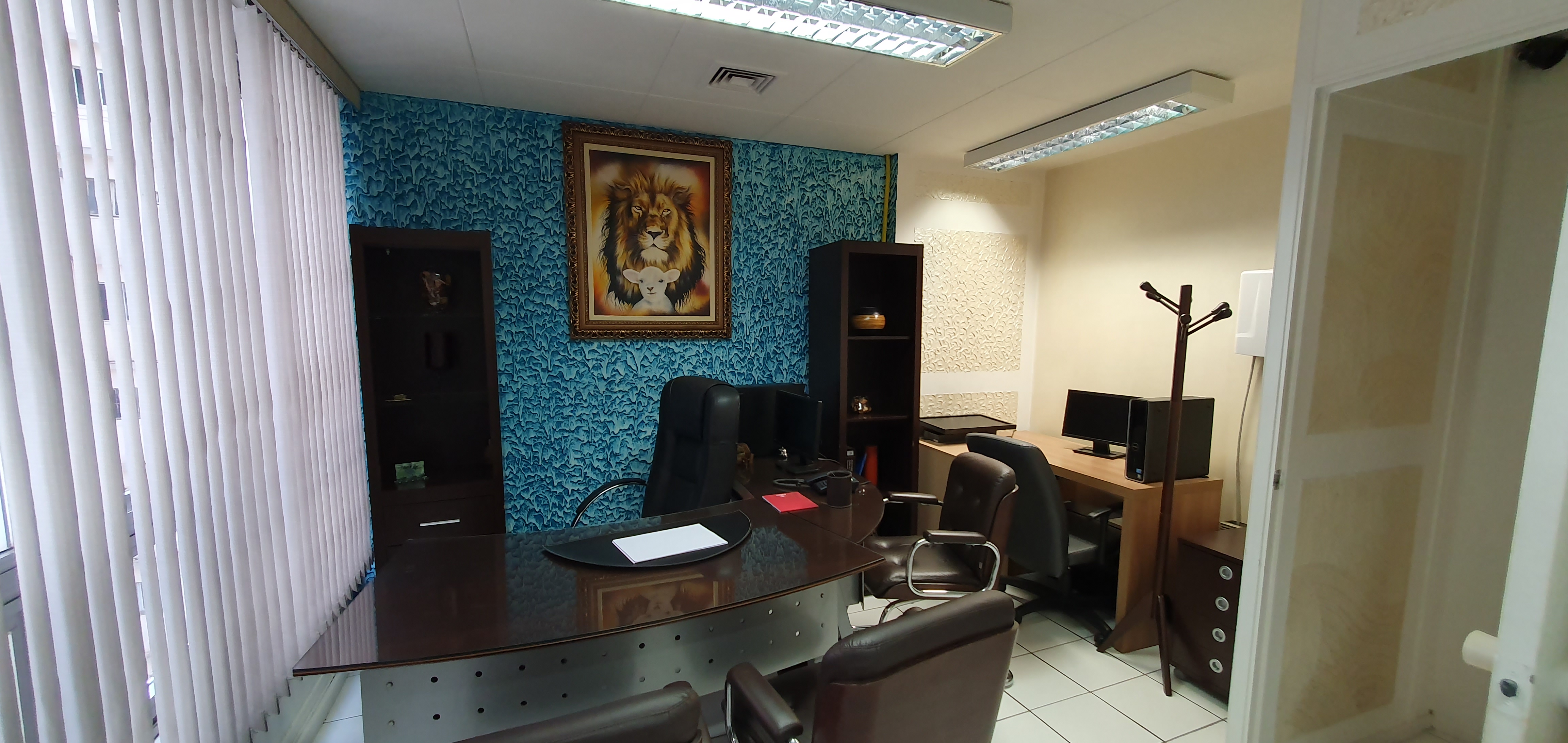 EXCELENTE CONJUNTO COM. 42 M² au. P/ VENDA 450.000,00 - OU LOCAÇÃO 2.500.00