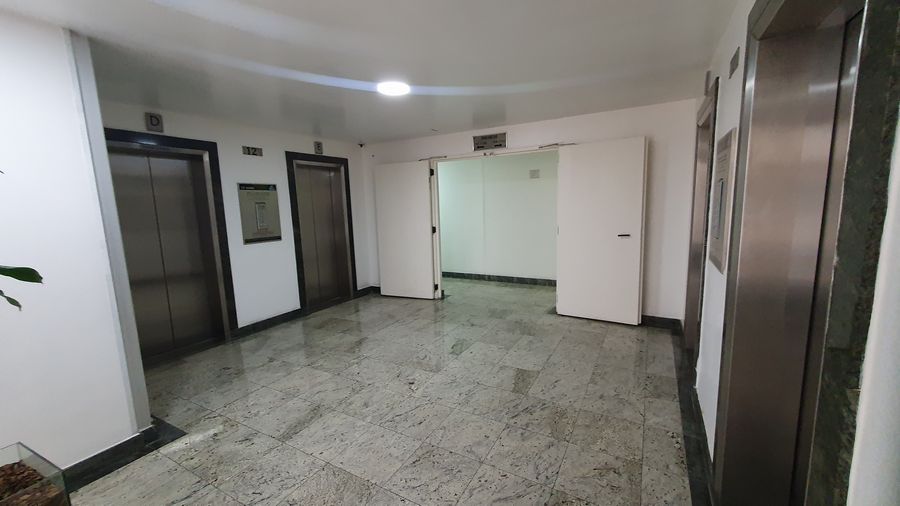 EXCELENTE CONJUNTO COM. 42 M² au. P/ VENDA 450.000,00 - OU LOCAÇÃO 2.500.00