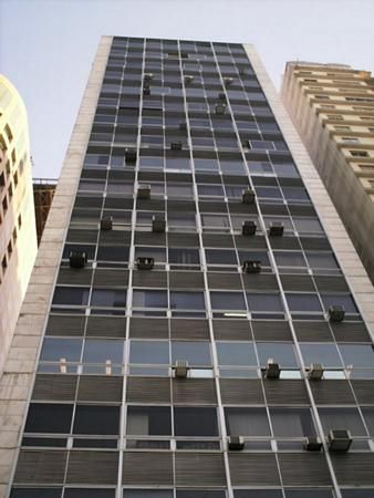 EXCELENTE CONJUNTO COM. 42 M² au. P/ VENDA 450.000,00 - OU LOCAÇÃO 2.500.00