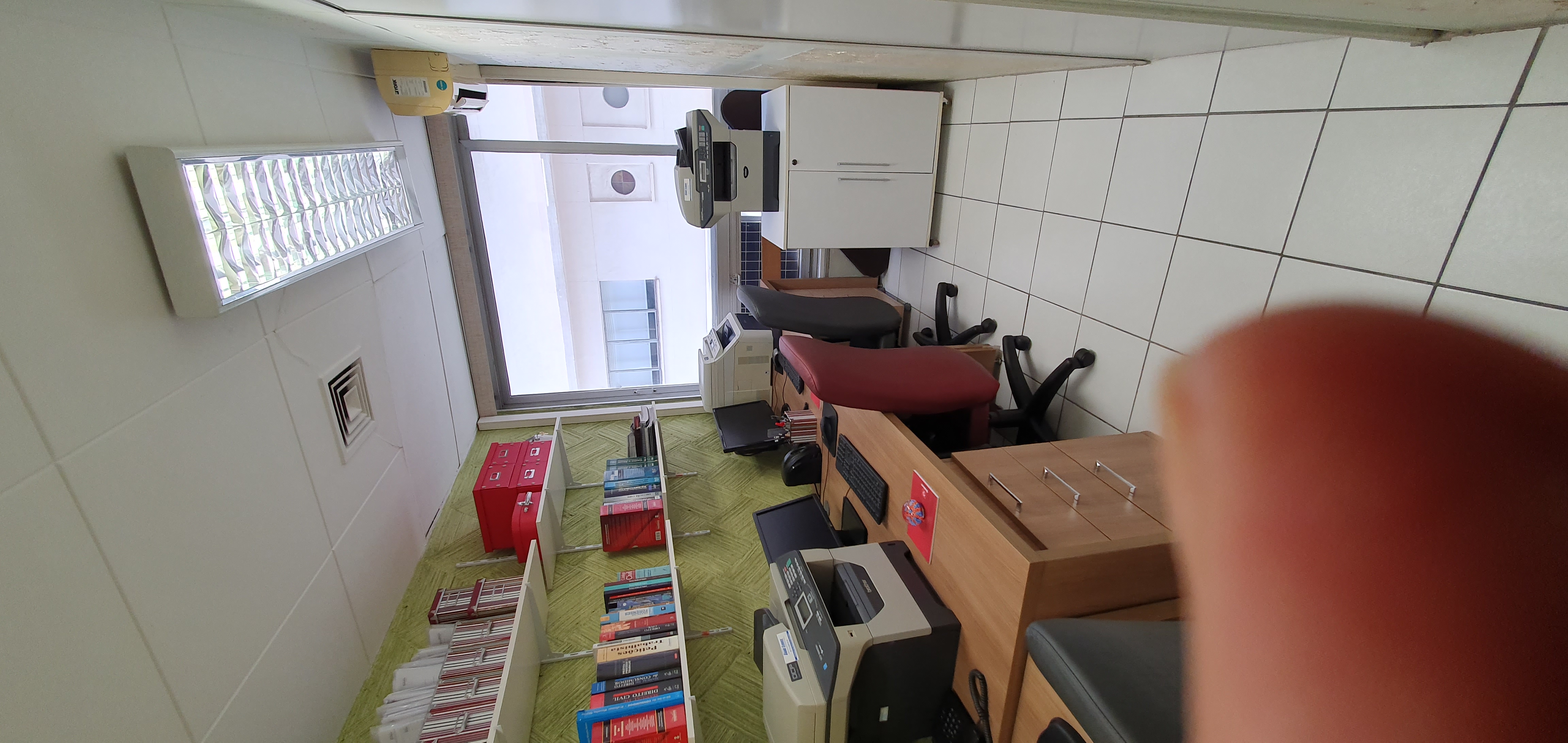 EXCELENTE CONJUNTO COM. 42 M² au. P/ VENDA 450.000,00 - OU LOCAÇÃO 2.500.00