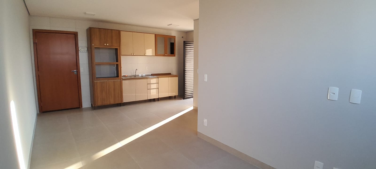 Aluga-se apartamento no condomínio Dom Pedro!