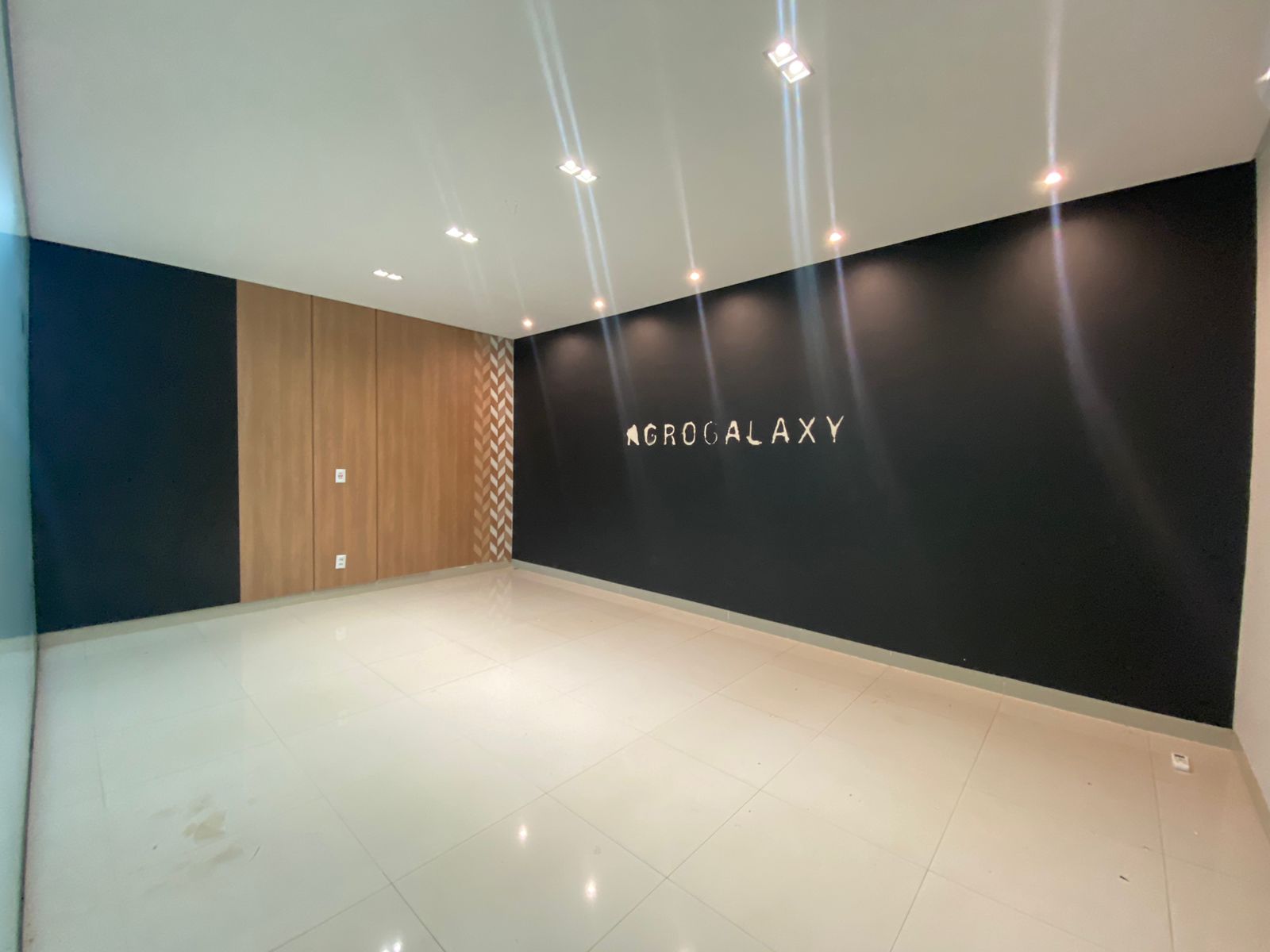 Aluga-se Sala Comercial no Centro, em Lucas do Rio Verde-MT!