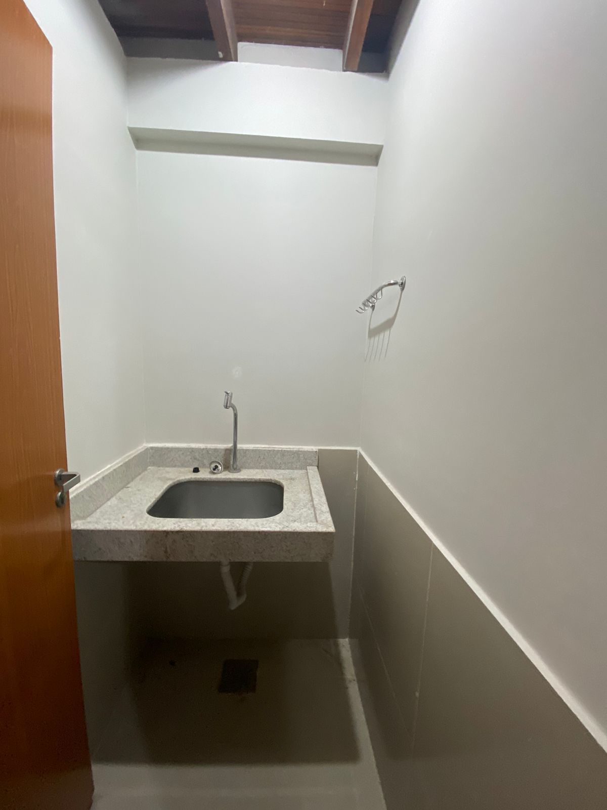 Aluga-se Sala Comercial no Centro, em Lucas do Rio Verde-MT!