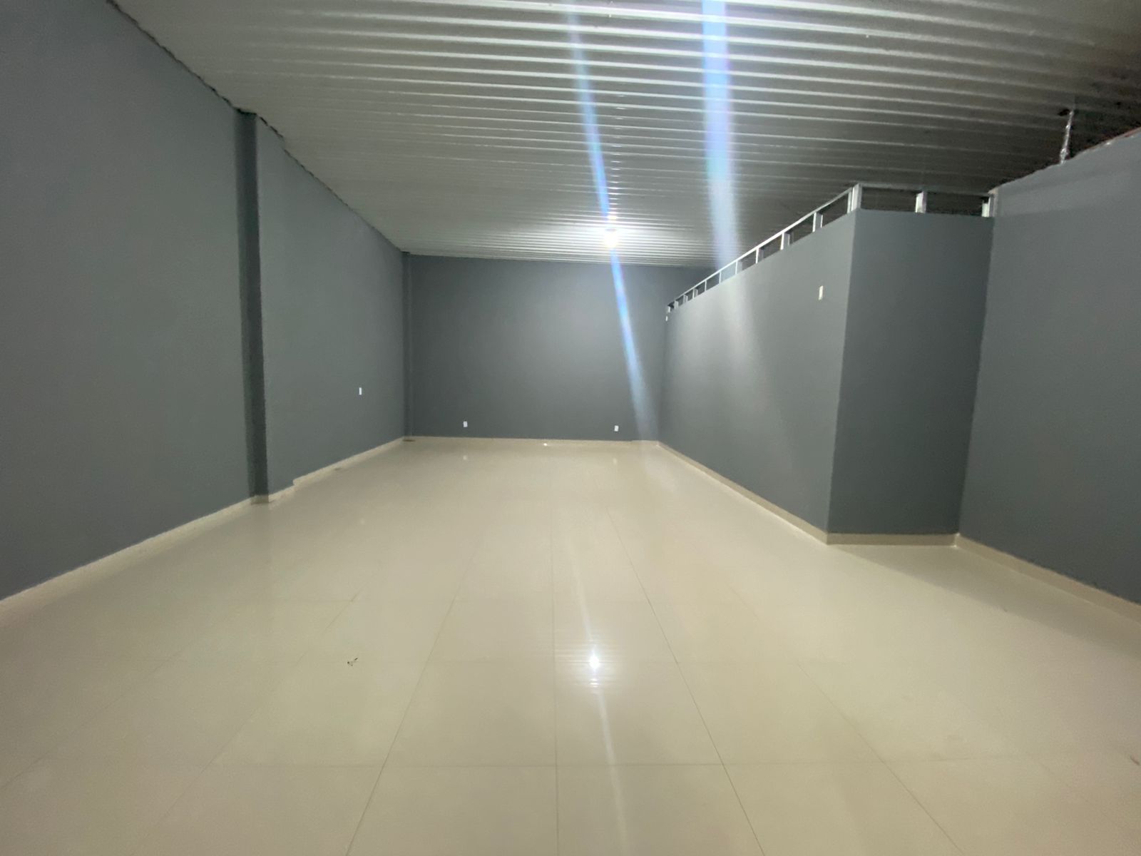 Aluga-se Sala Comercial no Centro, em Lucas do Rio Verde-MT!