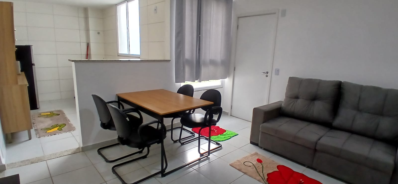 Aluga-se apartamento com mobilia completa no condomínio Parque das Flores!