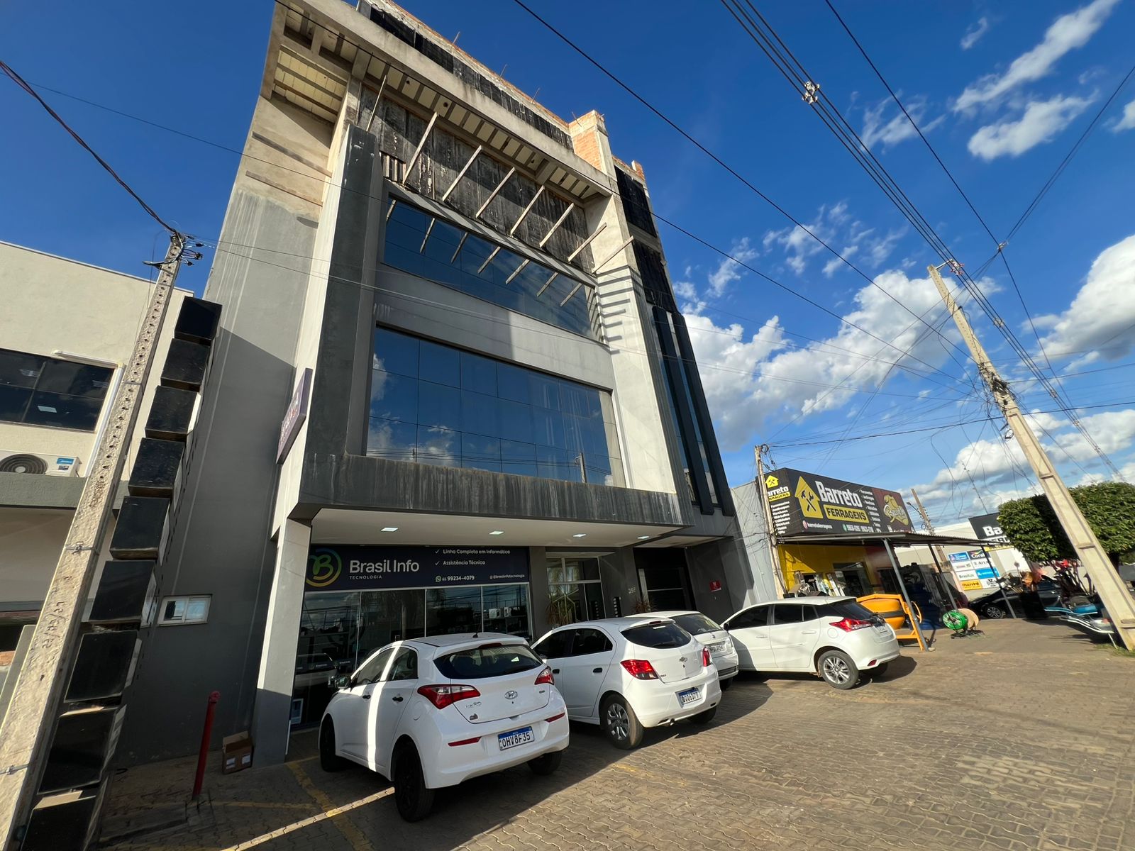 Sala comercial - Locação, Bandeirantes, Lucas do Rio Verde, MT