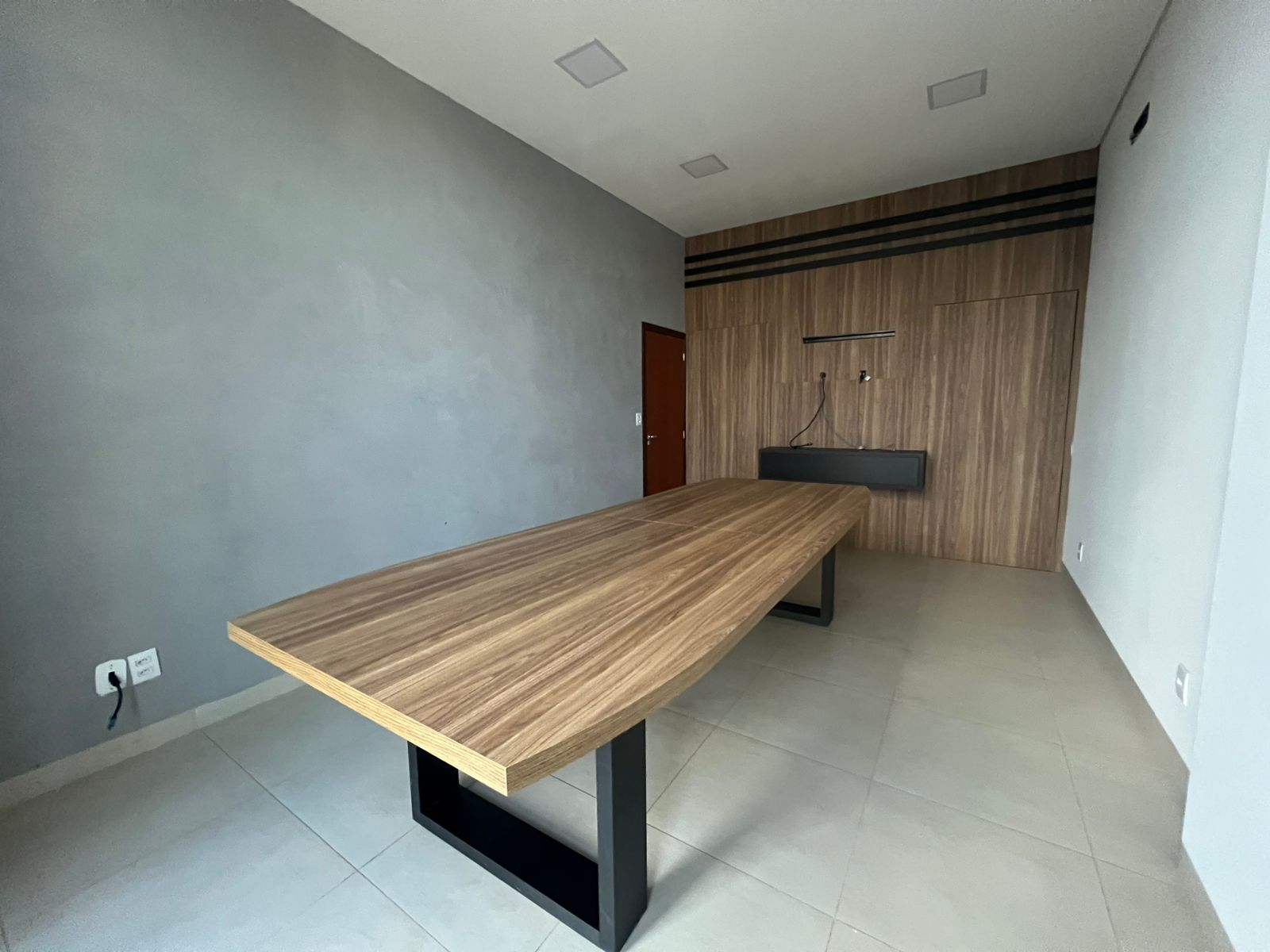 Sala comercial 2º Piso para locação no Bairro Bandeirantes em Lucas do Rio Verde - MT