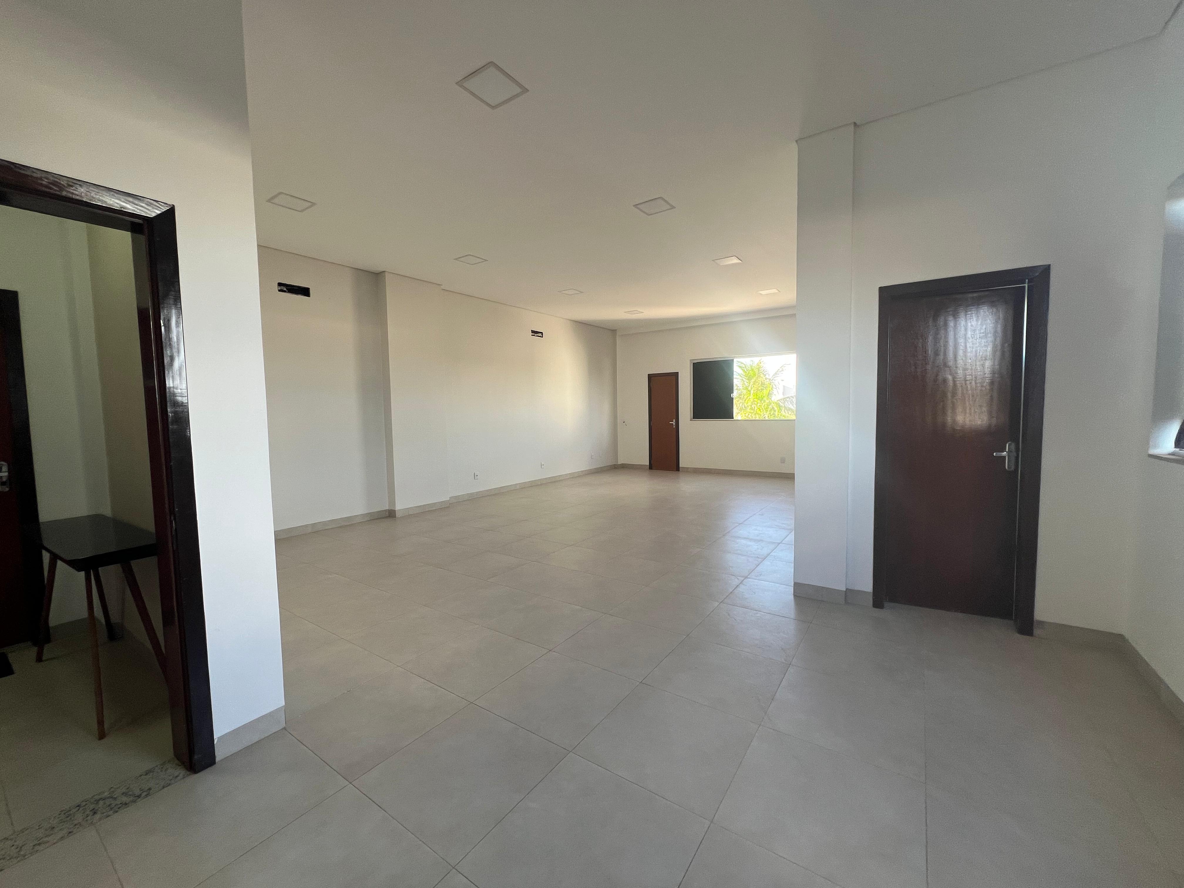 Sala comercial 2º Piso para locação no Bairro Bandeirantes em Lucas do Rio Verde - MT