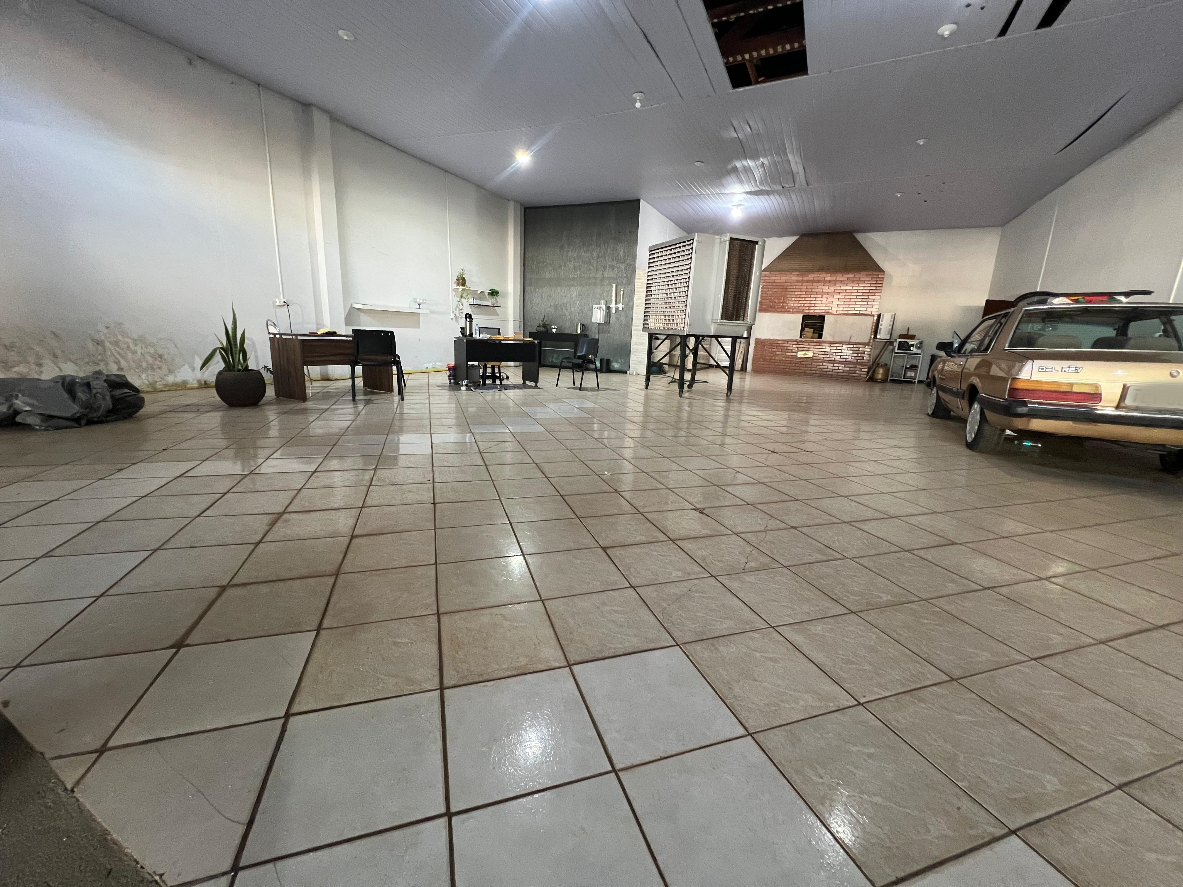 Aluga-se Sala Comercial na Avenida Rio Grande do Sul em Lucas do Rio Verde-MT!