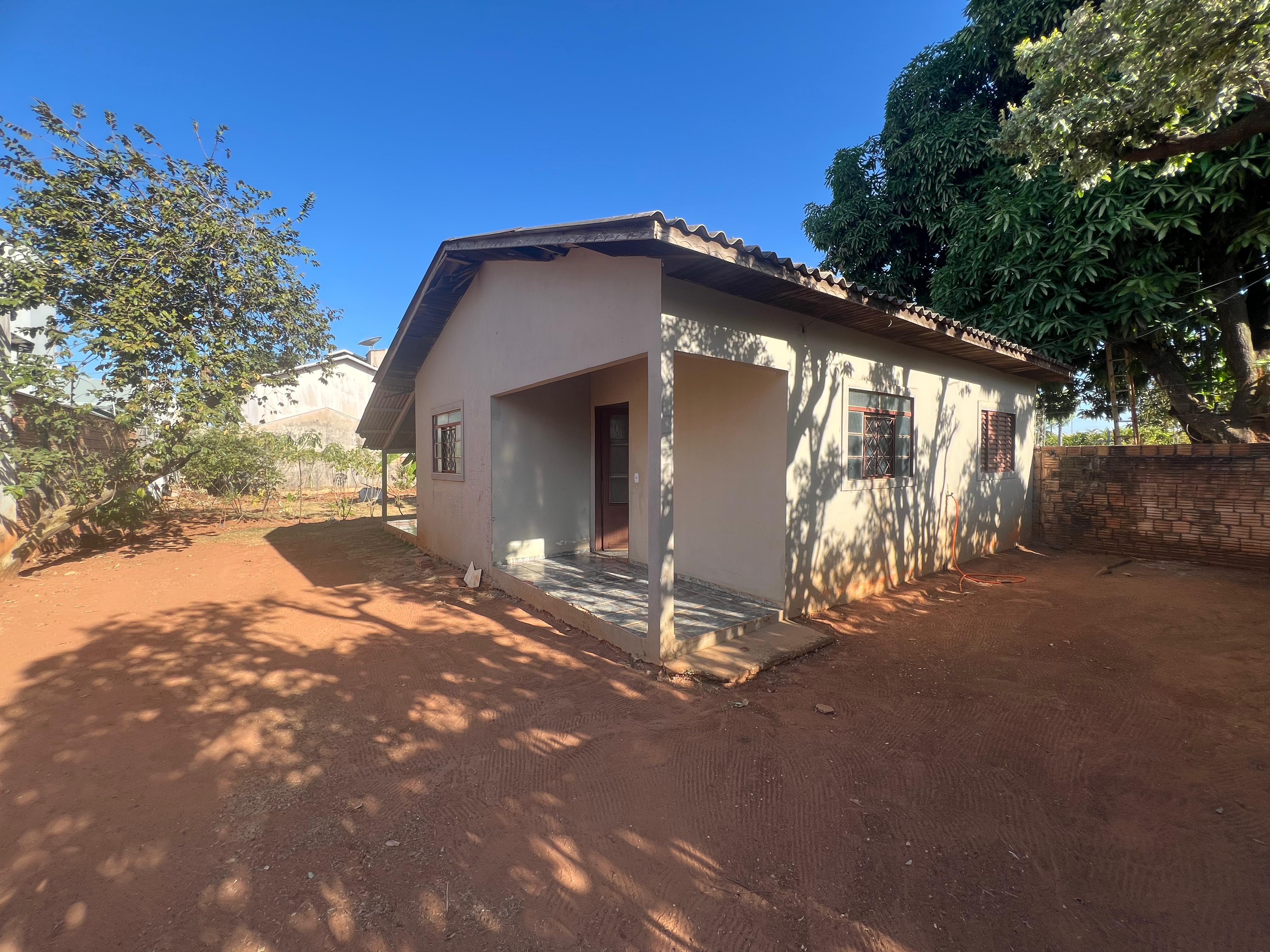 Aluga-se Casa no bairro Bandeirantes em Lucas do Rio Verde-MT!