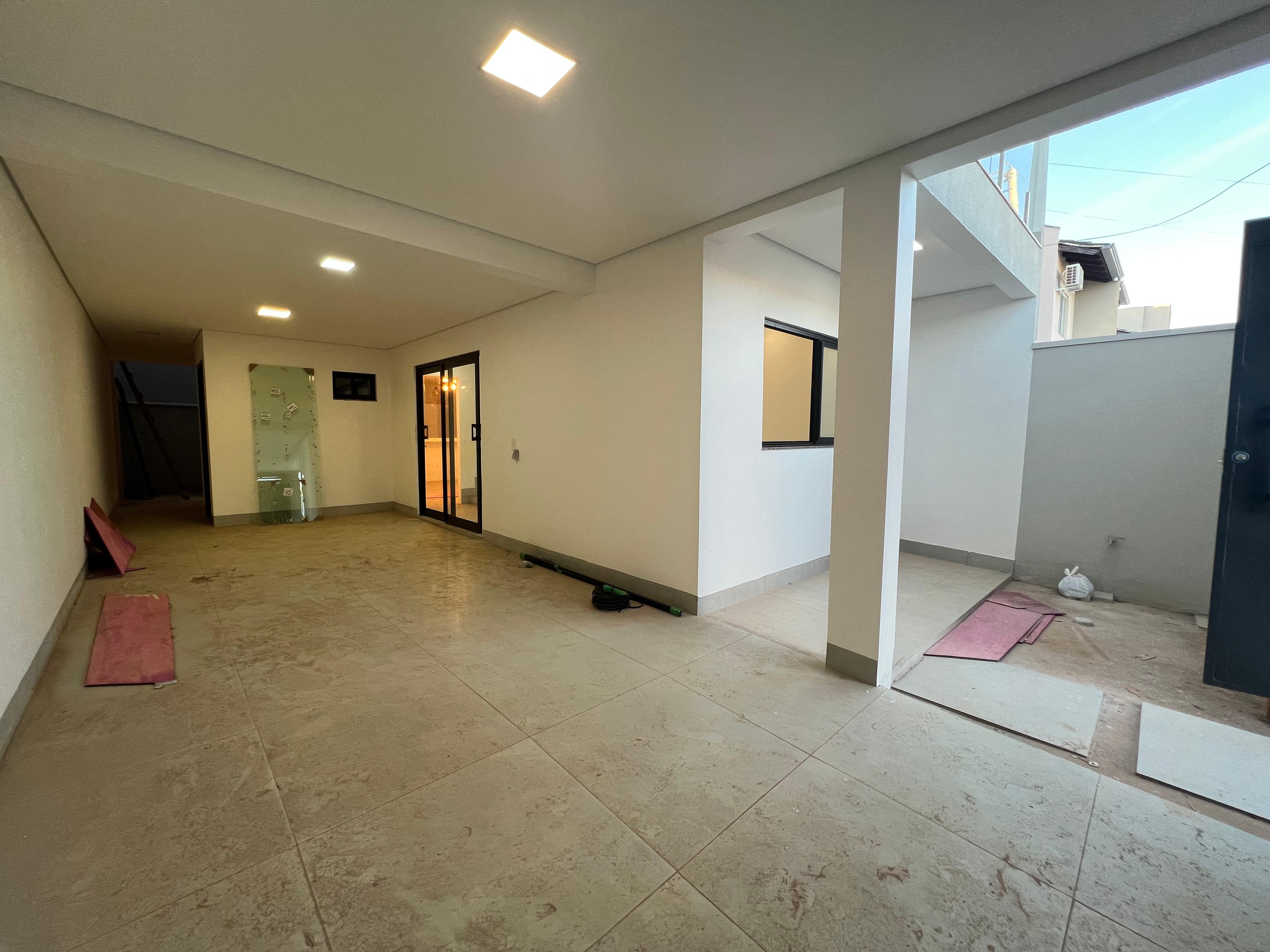 Aluga-se Sobrado no Condominio Maria Olivia em Lucas do Rio Verde!