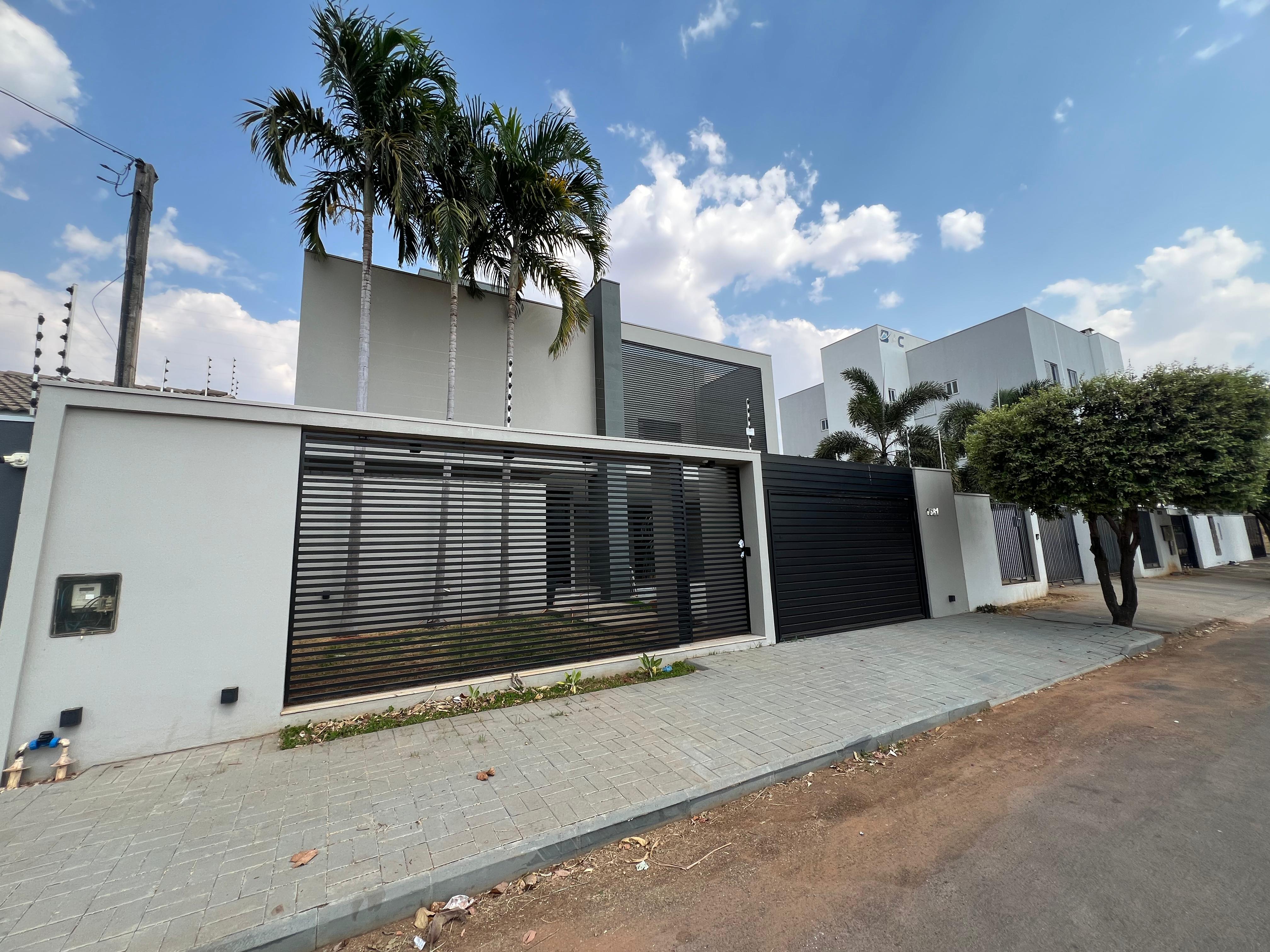 Casa disponível para venda e locação no bairro Bandeirantes  Lucas do Rio Verde/MT
