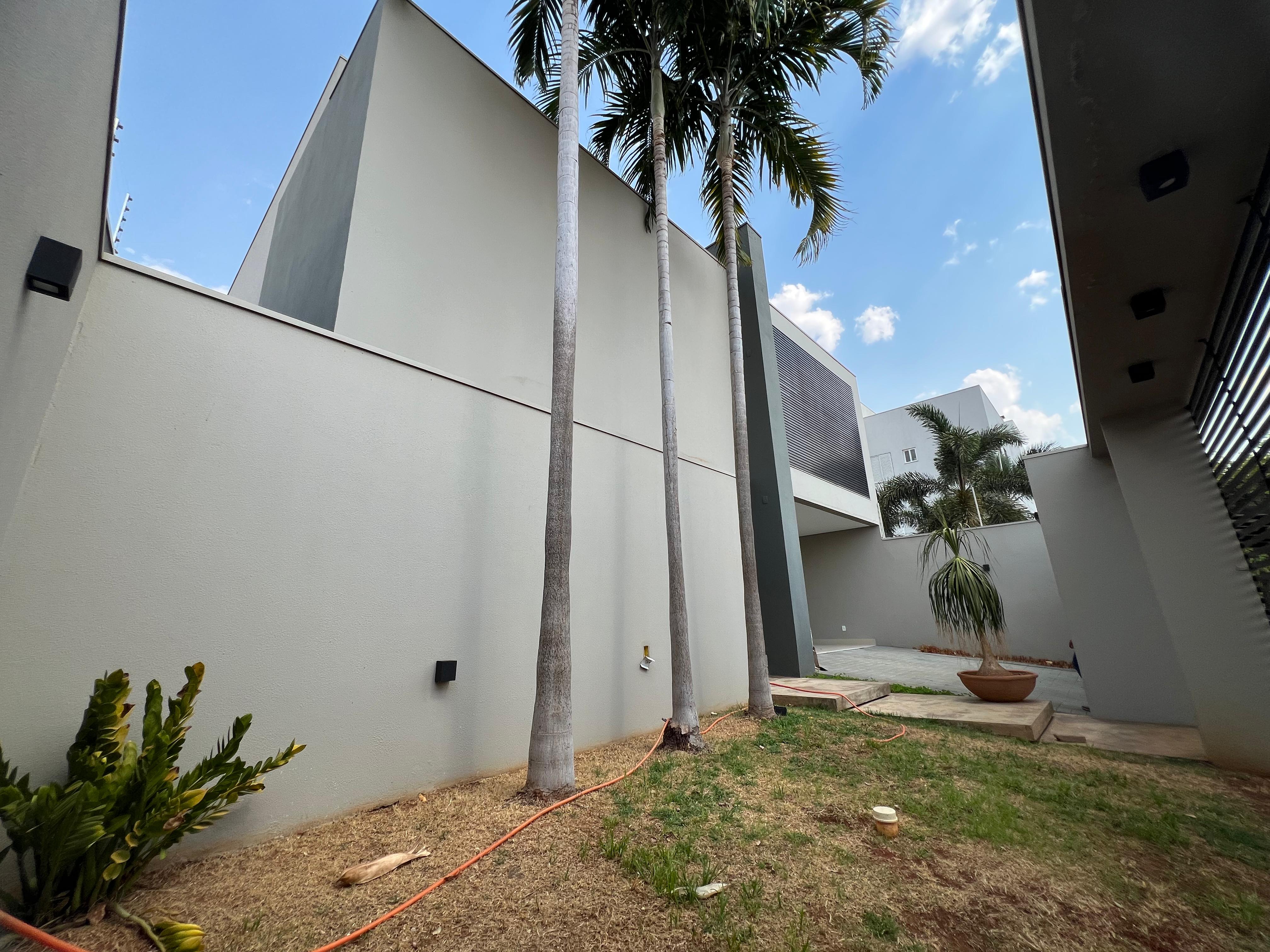 Casa disponível para venda e locação no bairro Bandeirantes  Lucas do Rio Verde/MT