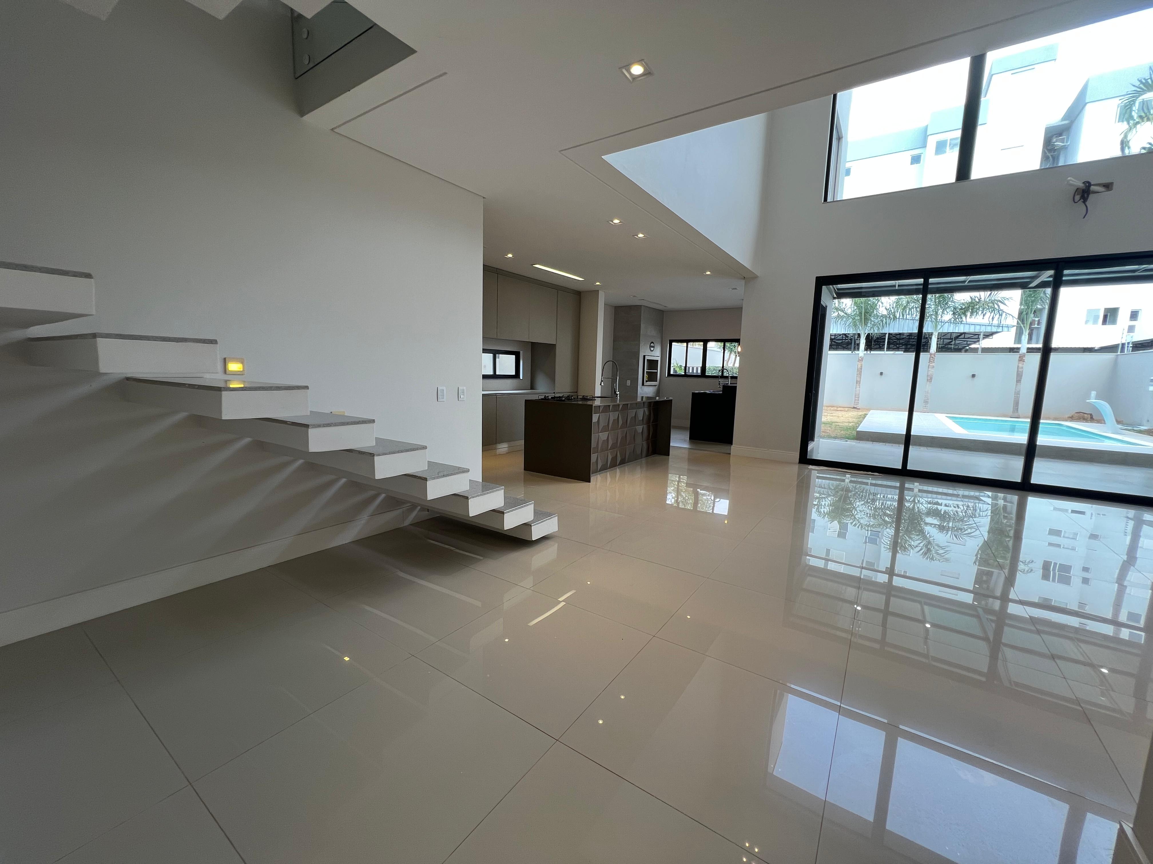 Casa disponível para venda e locação no bairro Bandeirantes  Lucas do Rio Verde/MT